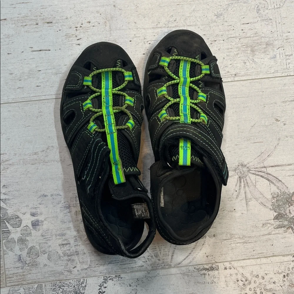 Wonder Nation Boys Sandals Size 13
